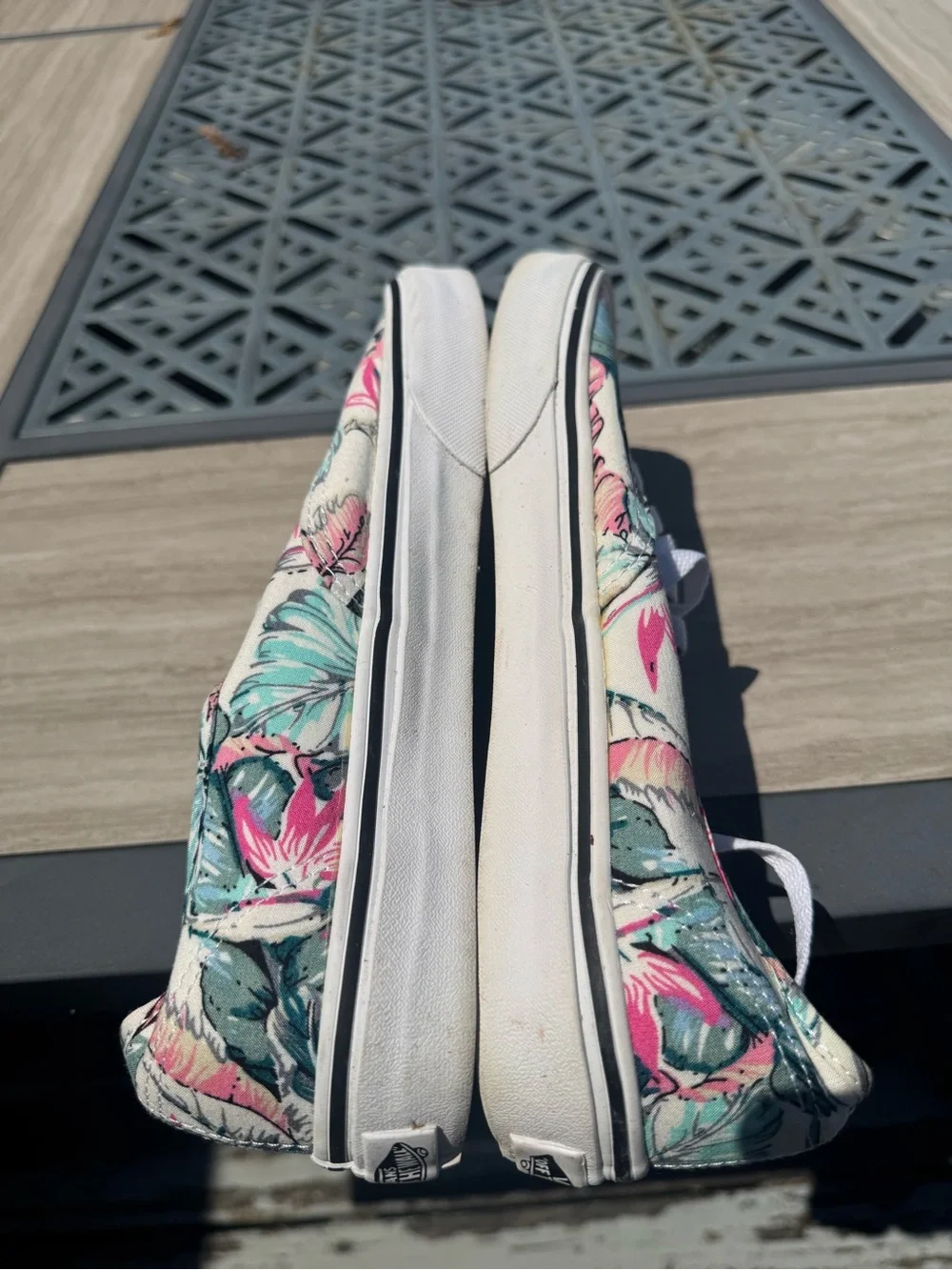 VANS old skool Paradise Floral tropical pattern   Size 9 womens